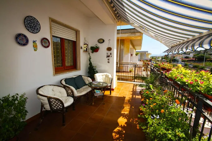 Alloggio turistico con terrazza vista mare a Alcamo Marina
